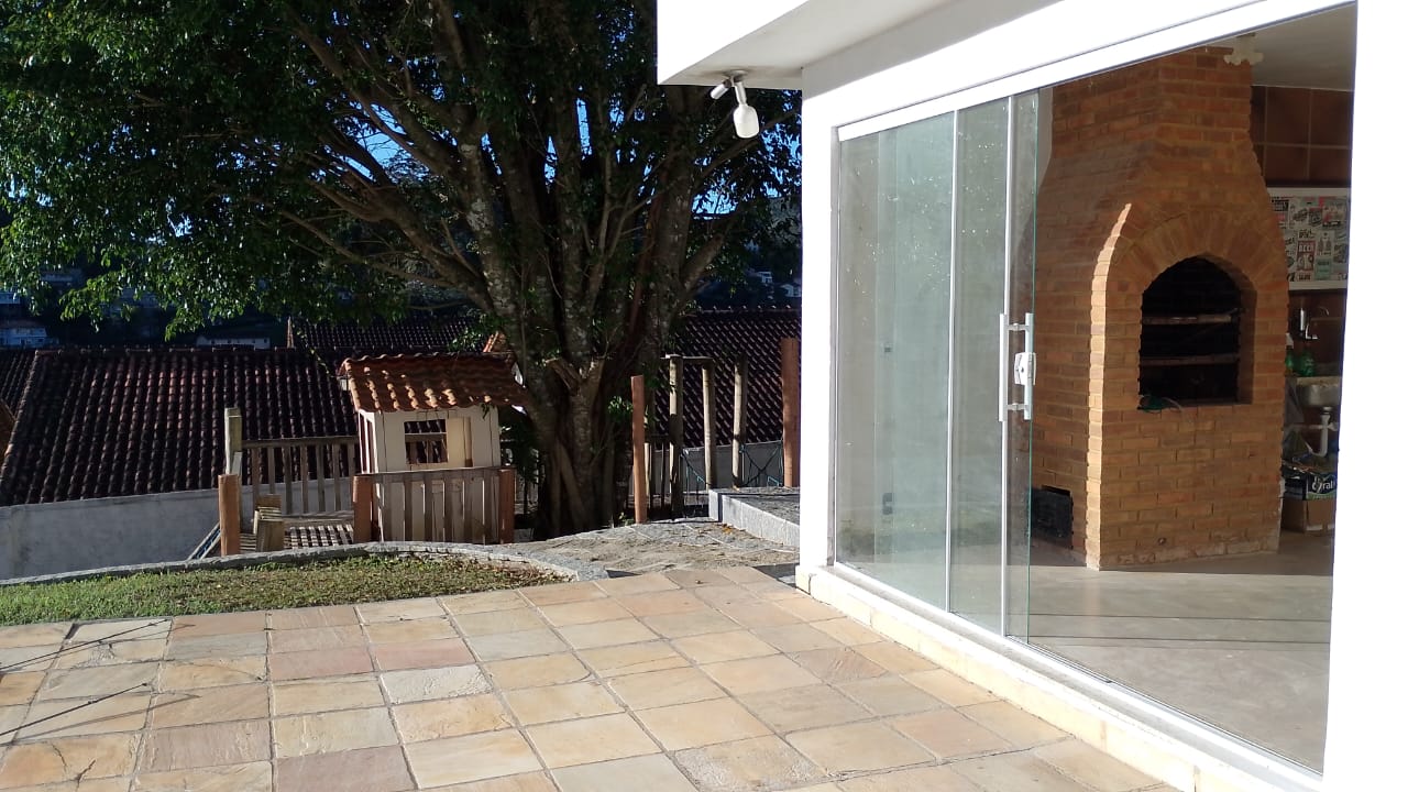 Oportunidade em Teresópolis – Imóvel com Potencial Comercial ou Residencial — Foto 28