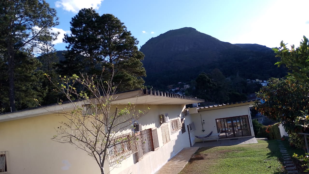 Oportunidade em Teresópolis – Imóvel com Potencial Comercial ou Residencial — Foto 30