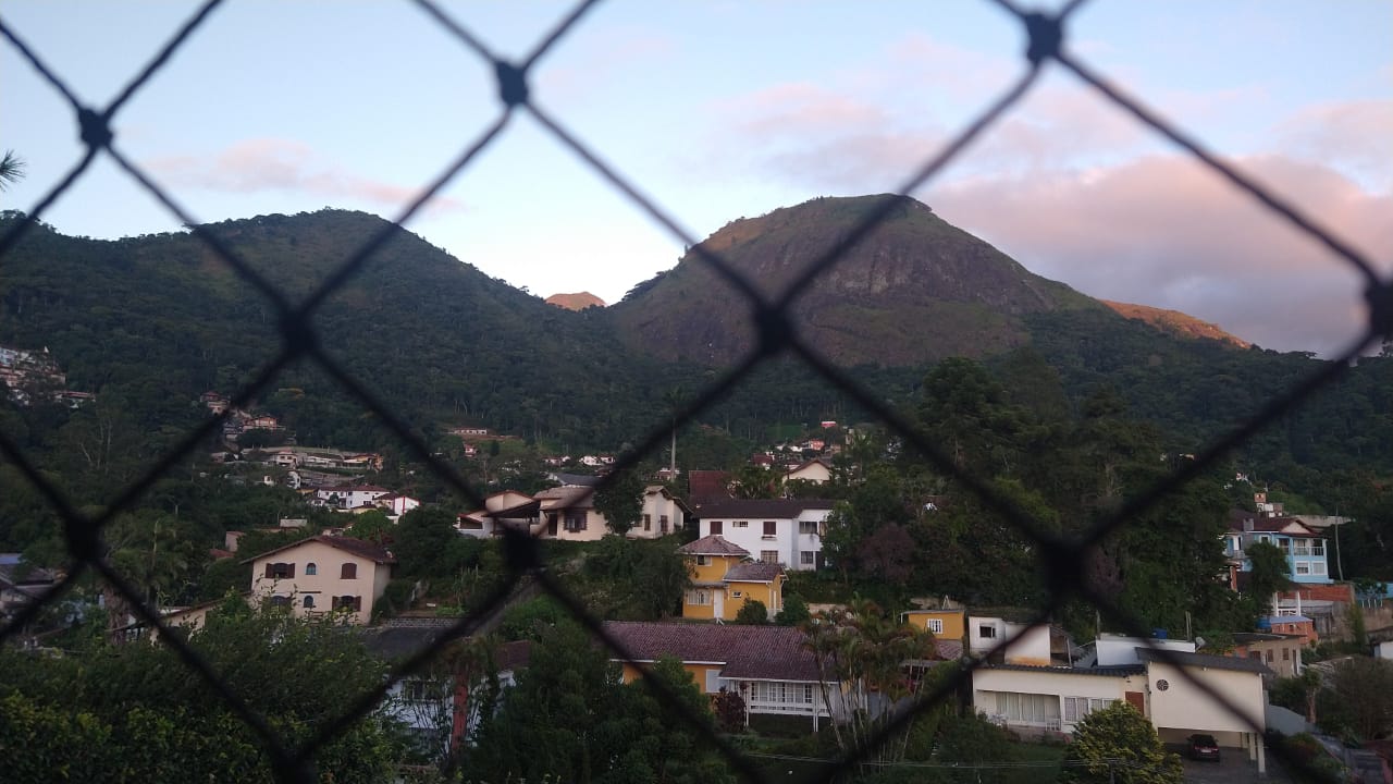Oportunidade em Teresópolis – Imóvel com Potencial Comercial ou Residencial — Foto 5