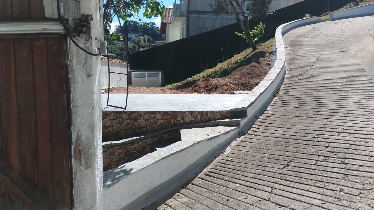 Oportunidade em Teresópolis – Imóvel com Potencial Comercial ou Residencial — Foto 42